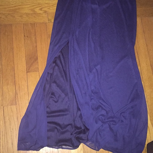 Used once- bridal dress - Picture 4 of 6